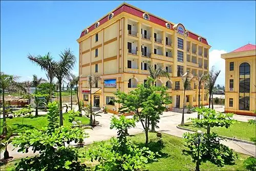 هتل Cua Dai Beach