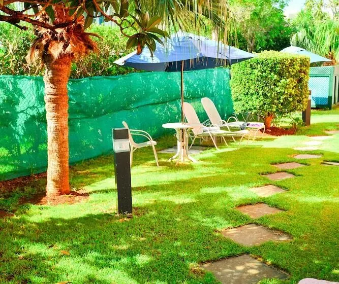 هتل Dawkins Manor