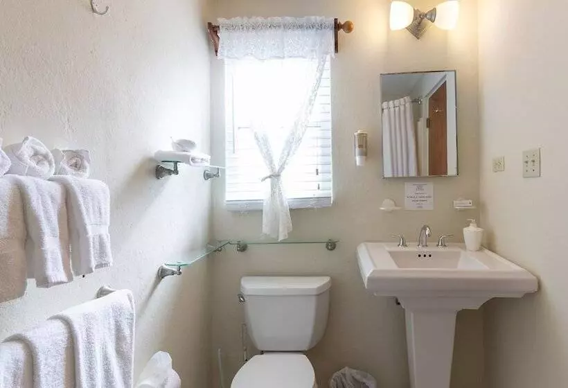 هتل Dawkins Manor