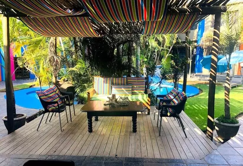 هتل Elephant Springs