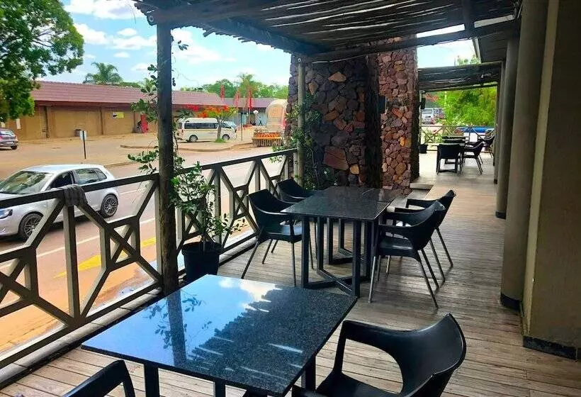 هتل Elephant Springs