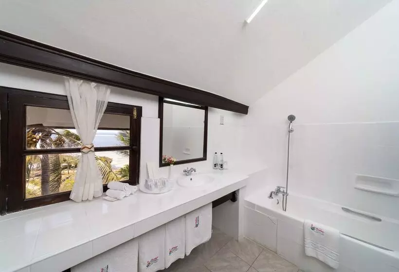 هتل Flamingo by PrideInn