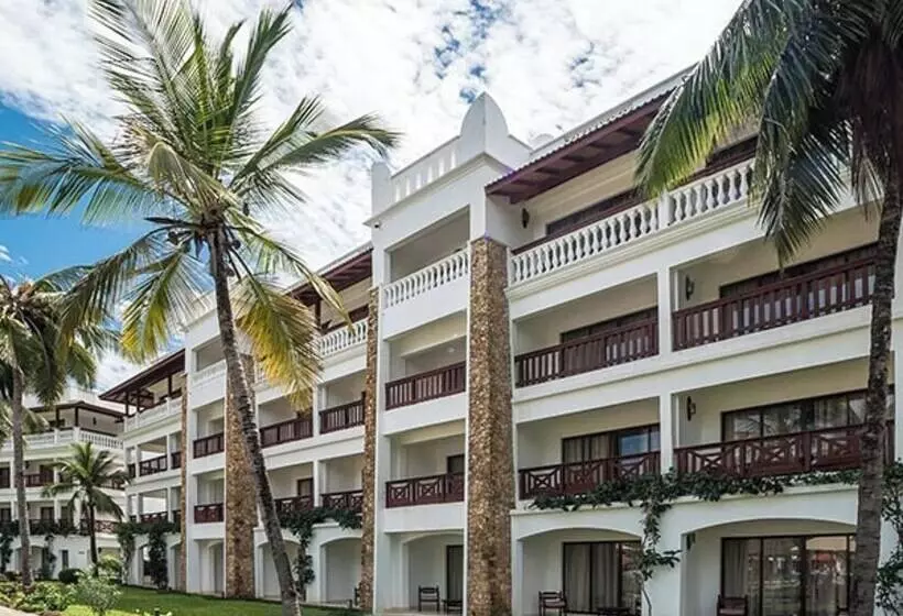 هتل Flamingo by PrideInn