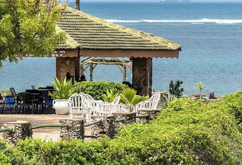 هتل Flamingo by PrideInn