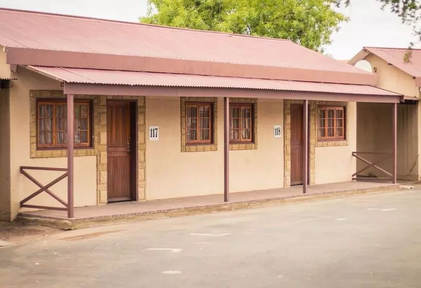 בית מלון כפרי Horseshoe Inn And Conference Center