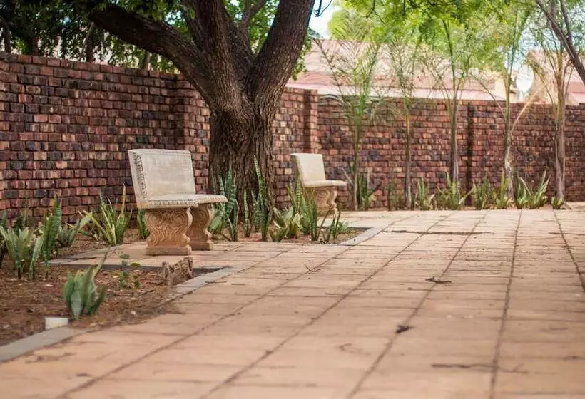 בית מלון כפרי Horseshoe Inn And Conference Center