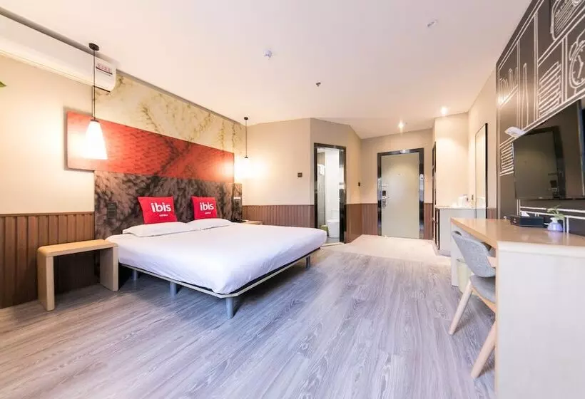 Отель Ibis Nantong Qingnian