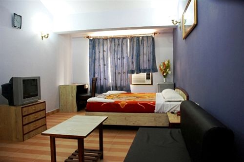 Отель Kris Resort