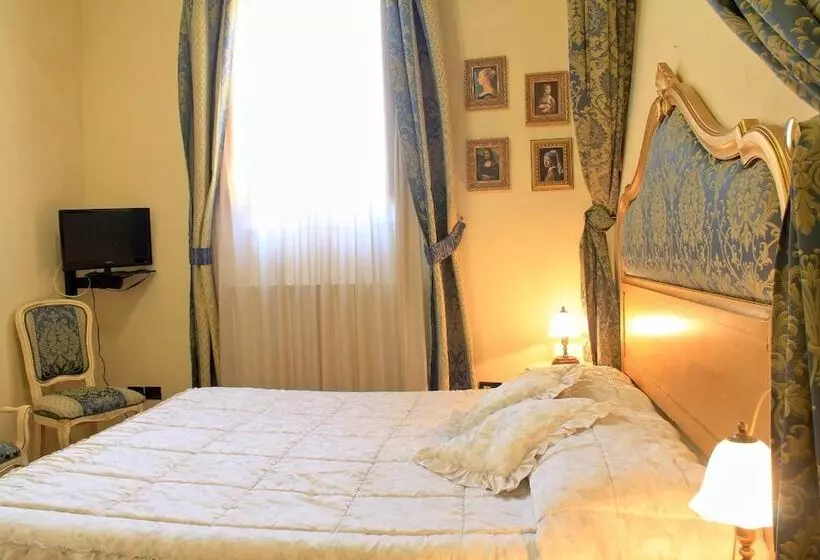 ホテル La Terrazza Di Montepulciano