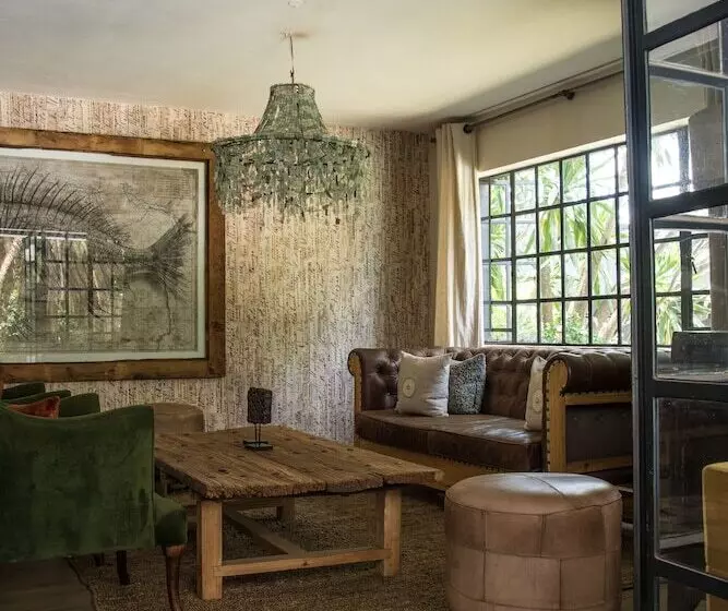 هتل Latitude 13 Degrees