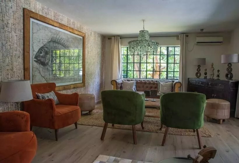 هتل Latitude 13 Degrees