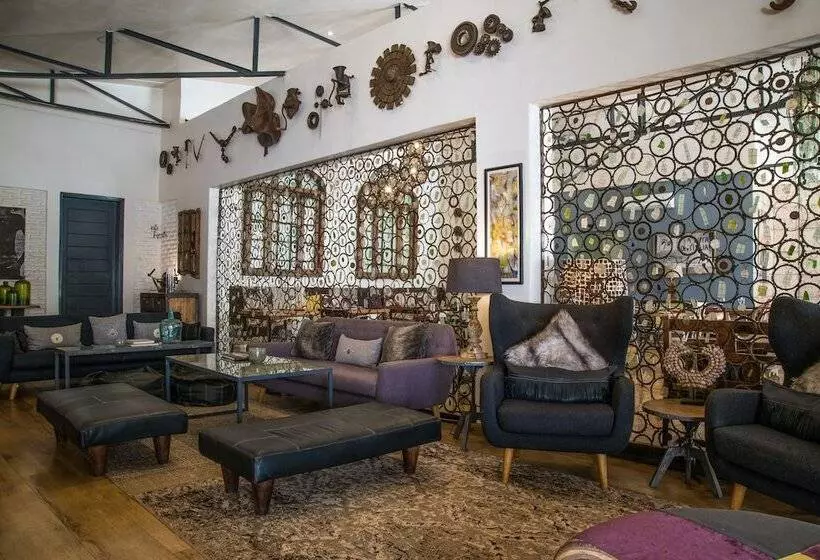 هتل Latitude 13 Degrees