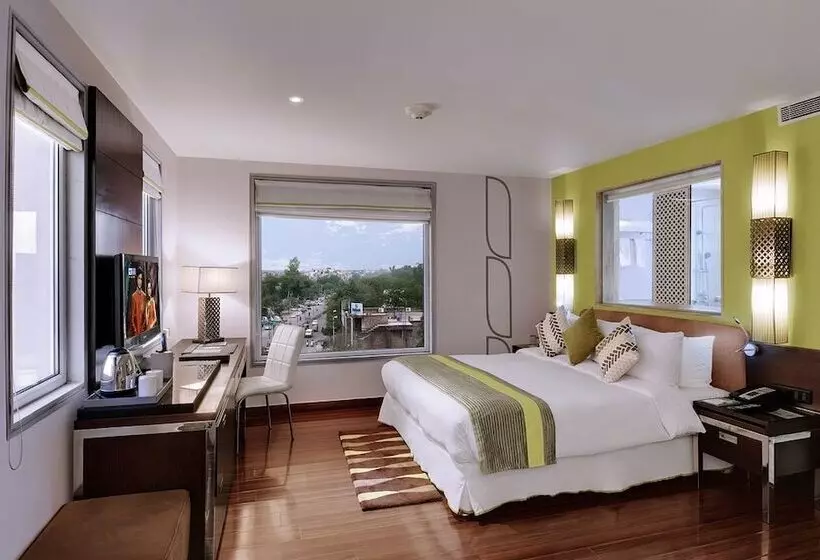 هتل Quality Inn Gurgaon