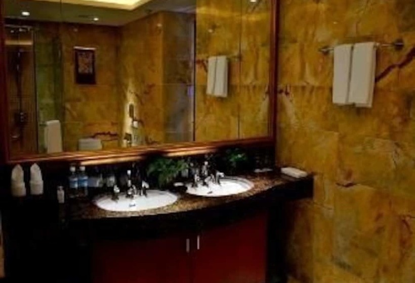 Отель Ramada Plaza Chongqing North