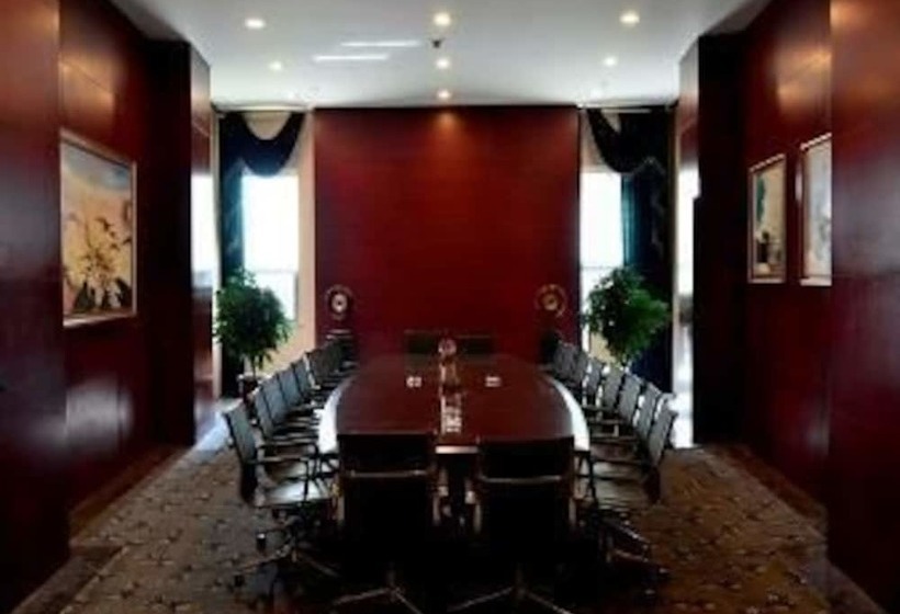 Отель Ramada Plaza Chongqing North