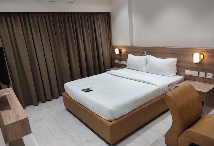 فندق Royal Paris