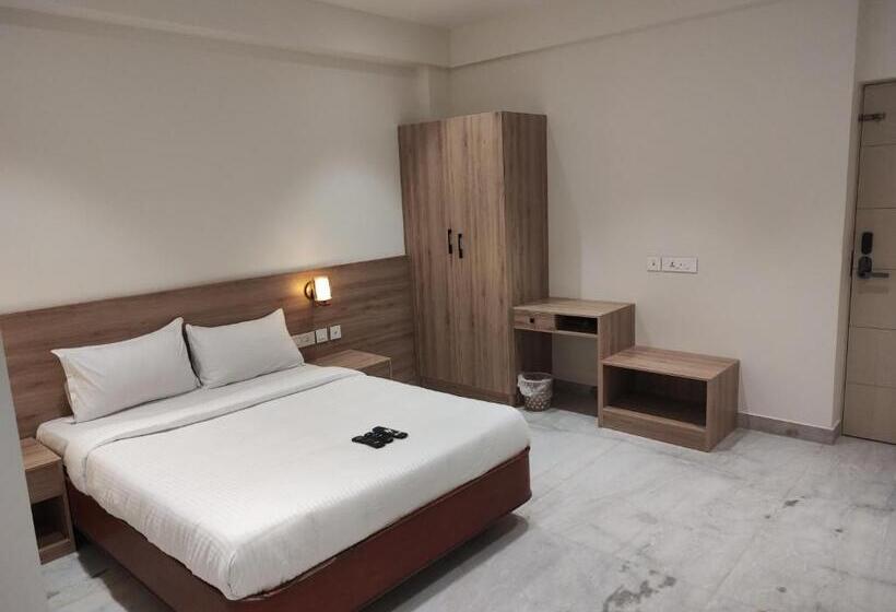 فندق Royal Paris