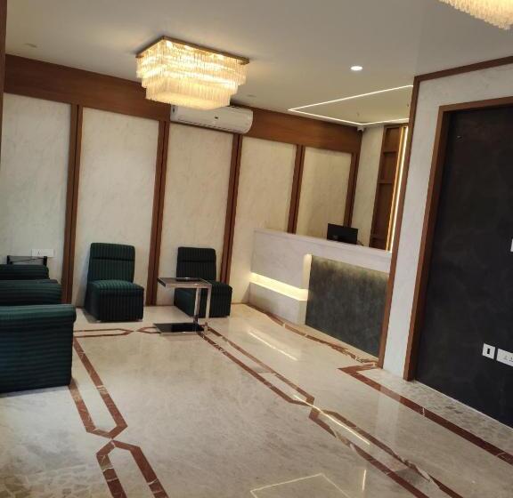 فندق Royal Paris