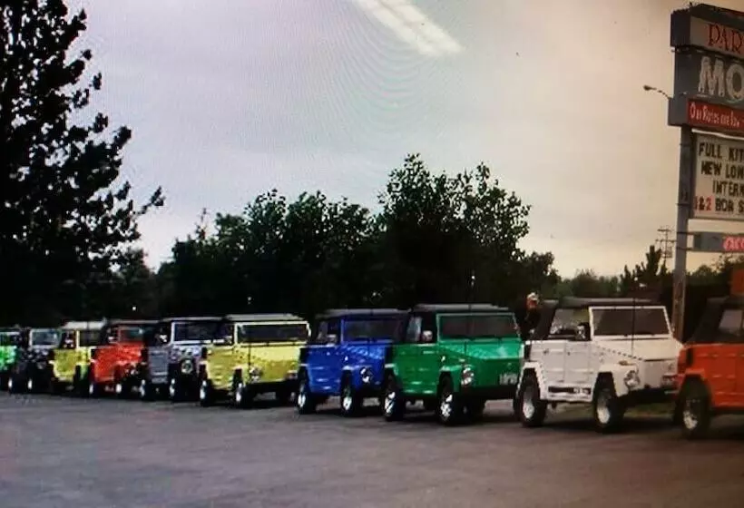 Parkway Motel & European Lodges