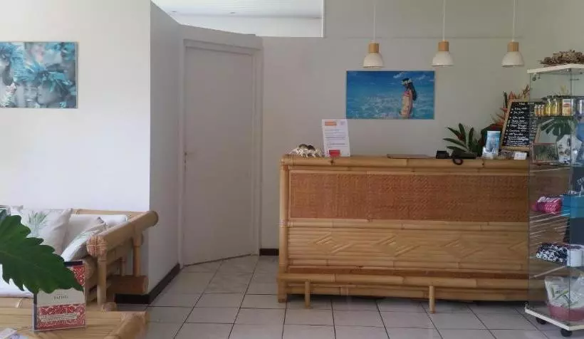 پانسیون Fare Suisse Tahiti Guesthouse