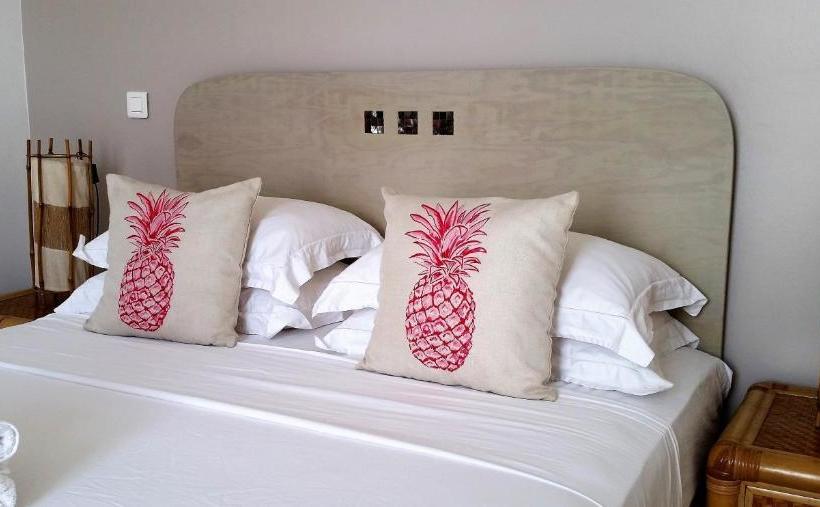 פנסיון Fare Suisse Tahiti   Guesthouse