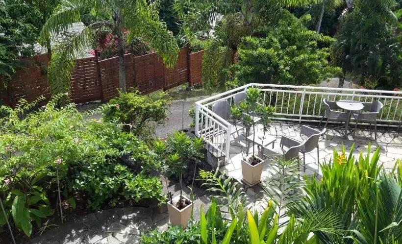 پانسیون Fare Suisse Tahiti Guesthouse