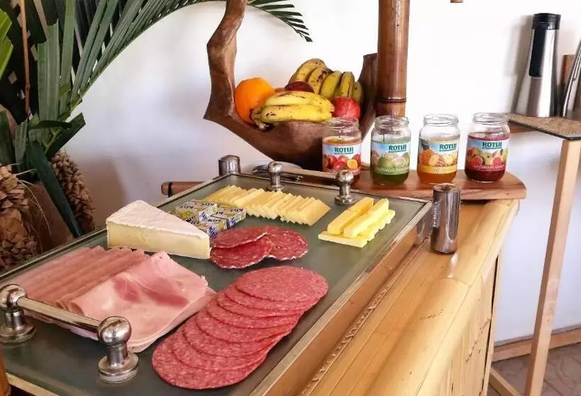 پانسیون Fare Suisse Tahiti Guesthouse