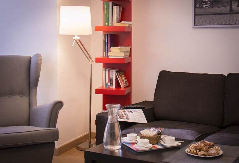 Apartamentos Prado Sastre