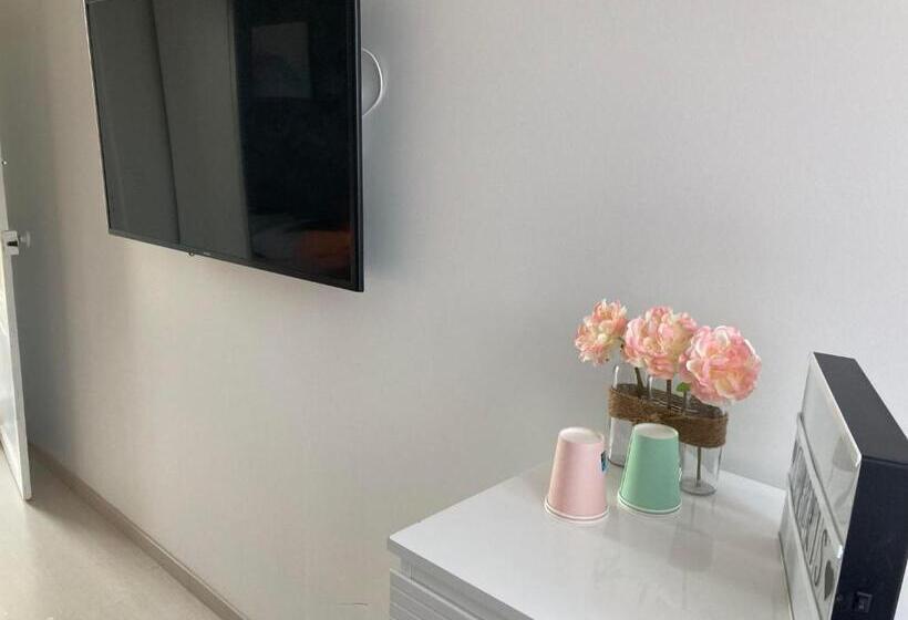 ベッドアンドブレックファースト Angelina