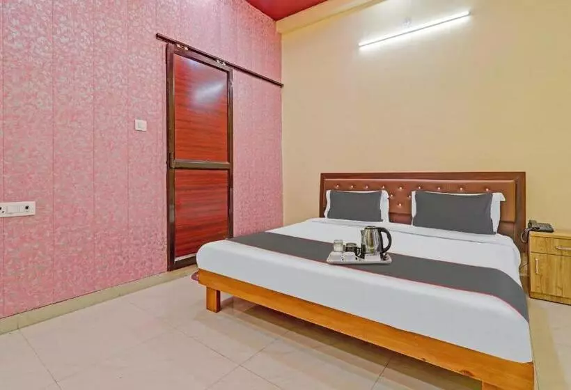 هتل Capital O Phenix Elite Near Phoenix United Lucknow