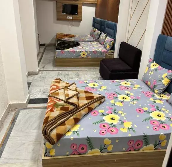 Hotel Divya
