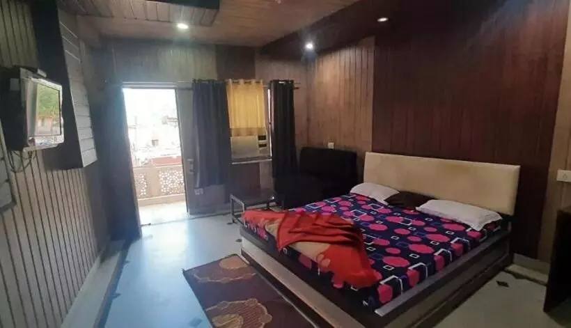 Hotel Divya