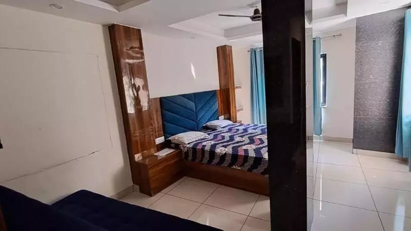 Hotel Divya