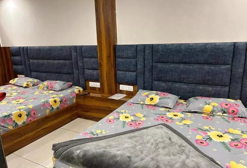 Hotel Divya