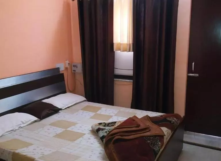 Hotel Divya