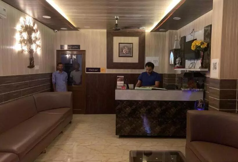 Hotel Happy Stay