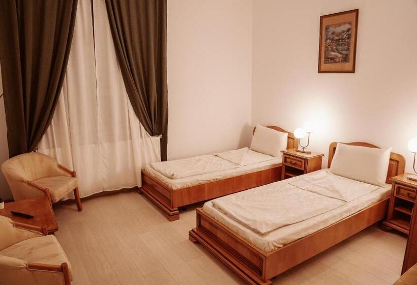 هاستل Escape Pensiune