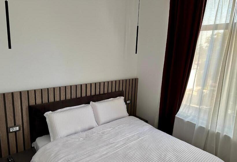 هاستل Escape Pensiune