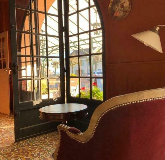 Общежитие L Auberge De St Julien