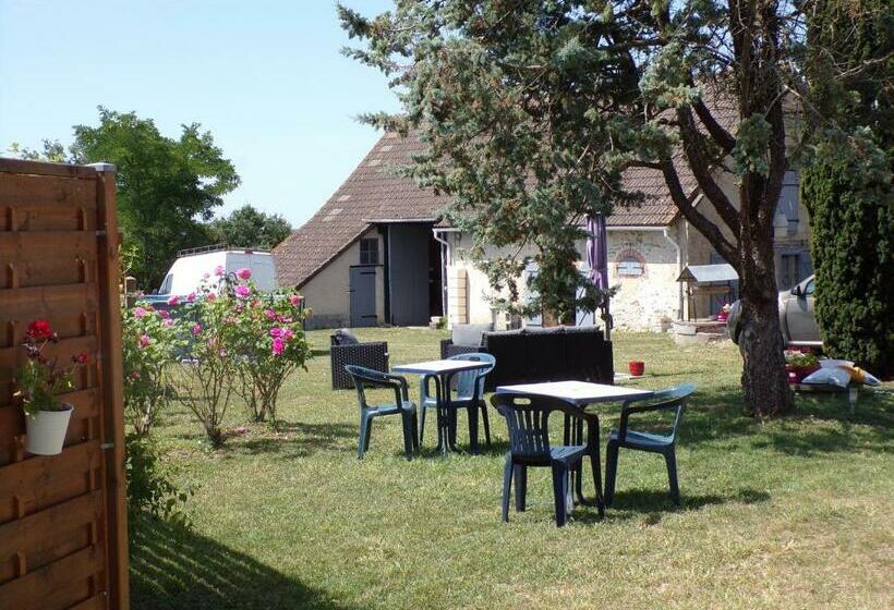 تختخواب و صبحانه A La Belle Etoile