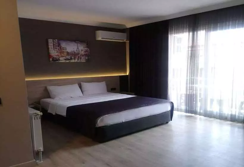 ホテル Grand Faik