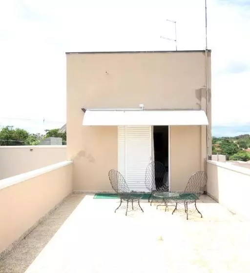 ペンション Recanto Villa Real