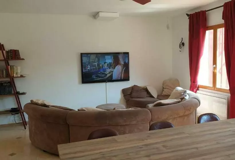 Aamiaismajoitus (B&B) Maury Cat Studio 66