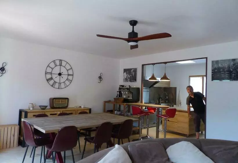 Aamiaismajoitus (B&B) Maury Cat Studio 66