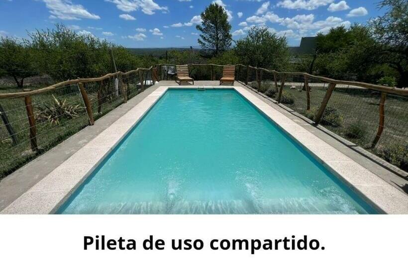 ベッドアンドブレックファースト Bella Vista Hostel En El Centro & Cabañas En La Montaña