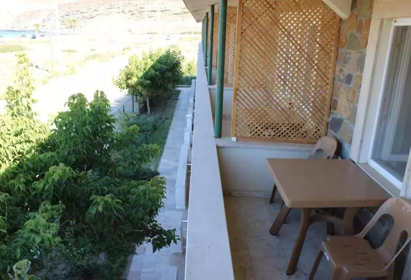 Gökçeada Batihan Otel