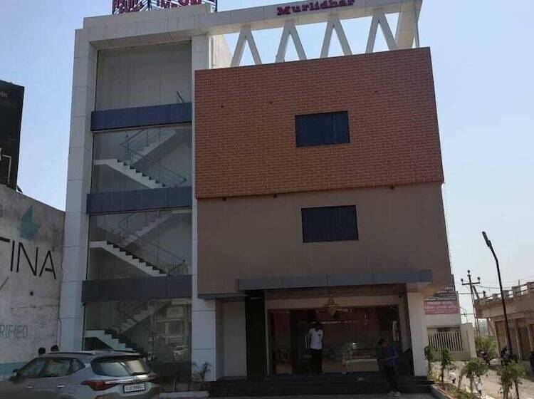 Hotelli Fun Imperial Morbi