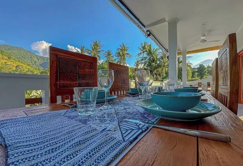 Aamiaismajoitus (B&B) Rumah Diyah
