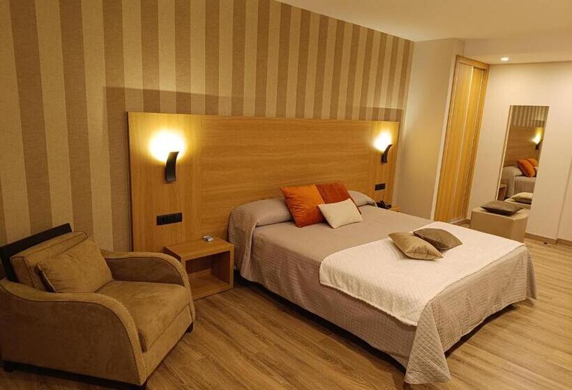 پانسیون Praza Camelias