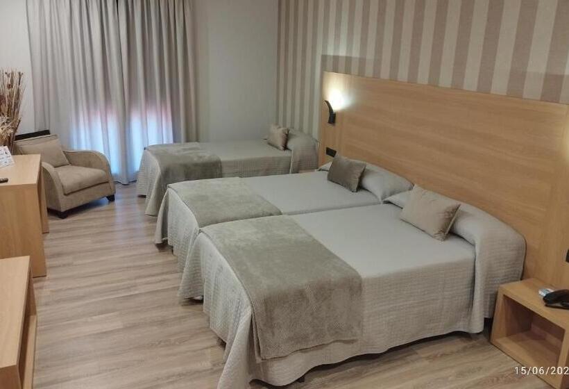 پانسیون Praza Camelias